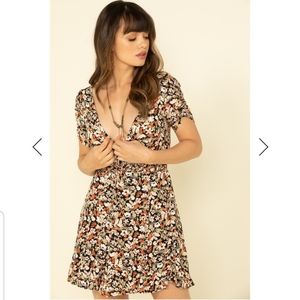 NWT FREE PEOPLE FORGET ME NOT MINI DRESS
Size 4